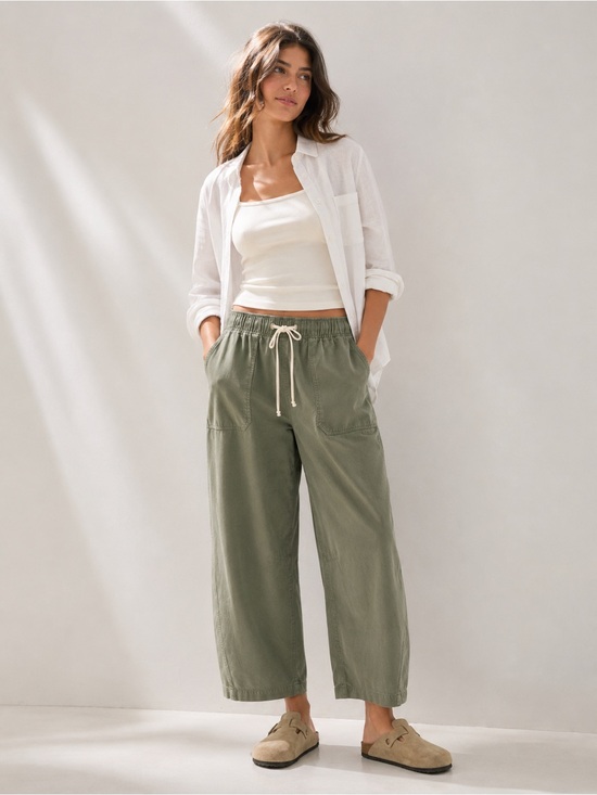 GAP Pants - NWOT GAP Barrel Pants Green Cotton Drawstring Elastic Waist Cropped Wide Leg  L